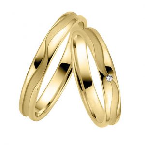 LOVE by Goettgen Trauringe Paar, Gelb 333 Gold, Eheringe, bei Damenring inkl. 1 Brillant